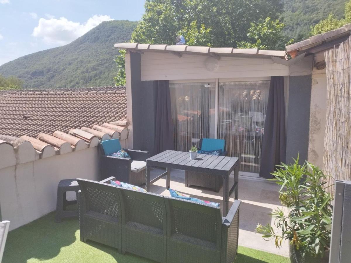 Charmant Appart Cosy Climatise Avec Terrasse Besseges エクステリア 写真